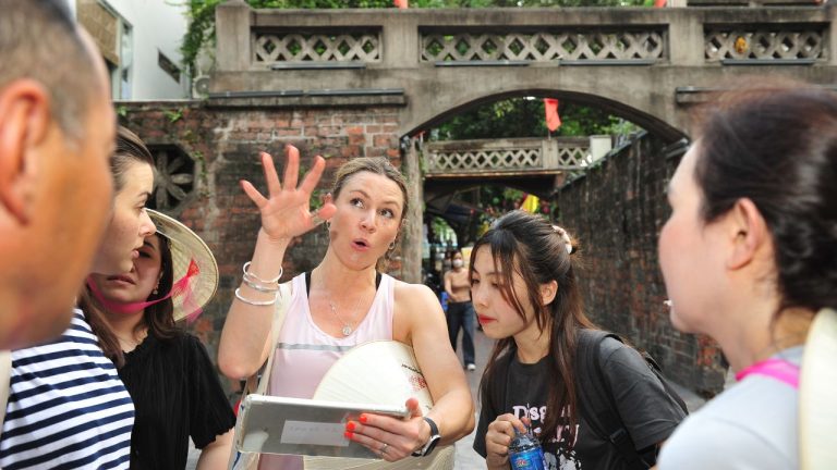 Amazing Race Halong Bay | Team Building Program in Halong Bay